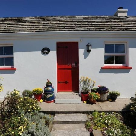 Red Stonecutters Cottage, Doolin Carrowauff エクステリア 写真