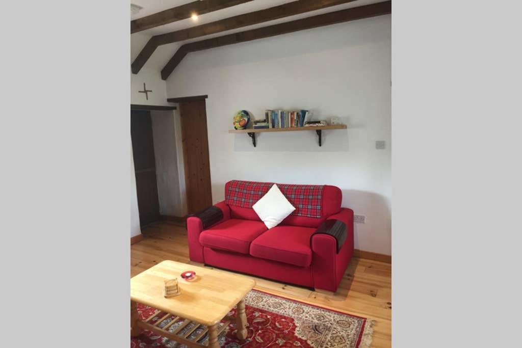 Red Stonecutters Cottage, Doolin Carrowauff エクステリア 写真