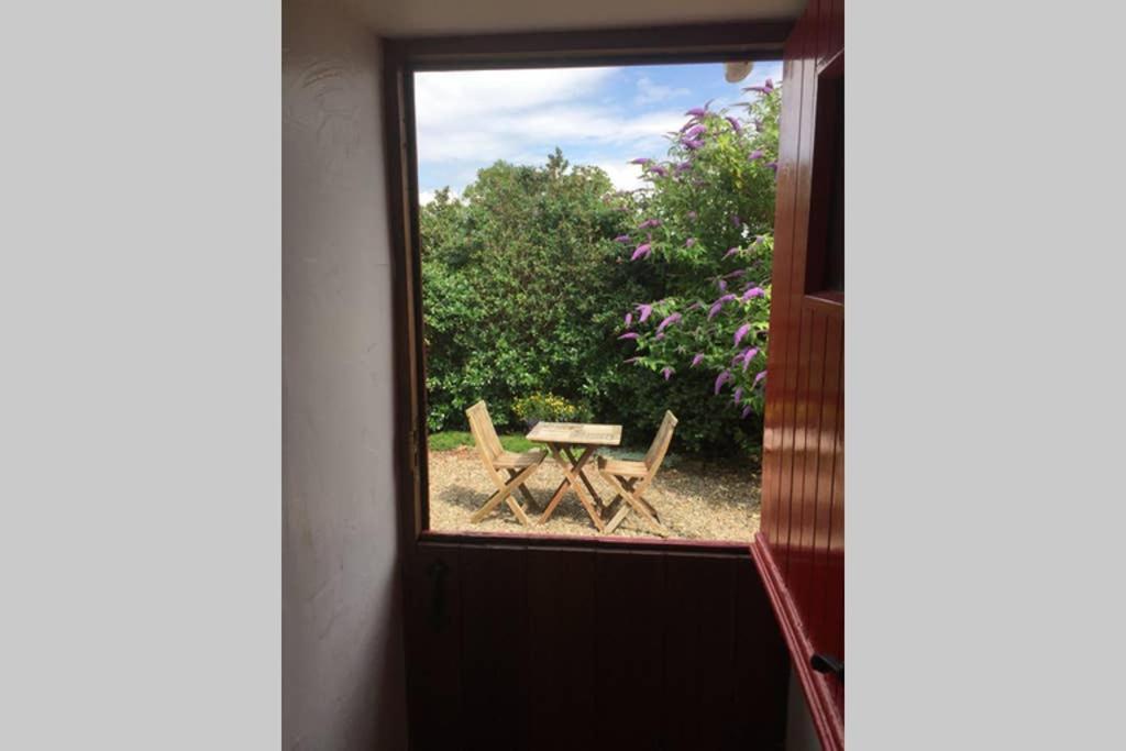 Red Stonecutters Cottage, Doolin Carrowauff エクステリア 写真